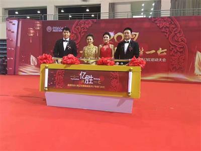 上海庆典中的道具卷轴租赁 让每一个瞬间都成为经典